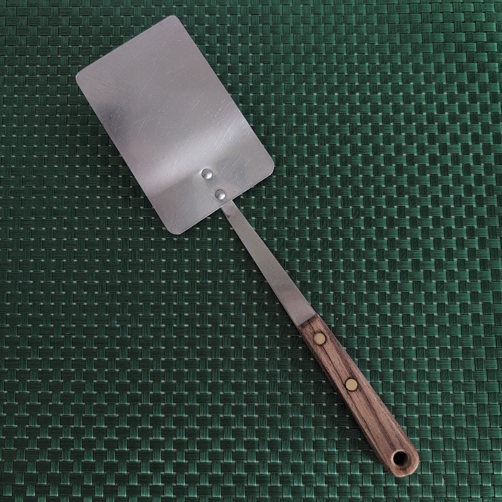 Robinson Knife Co Solid Spatula Stainless Wood Handle Riveted VTG *Slightly Bent